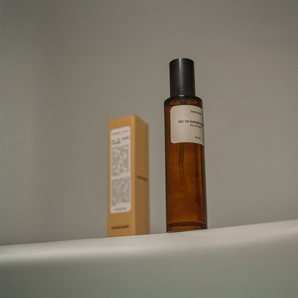 No. 20 Shrine Hunting Room Mist